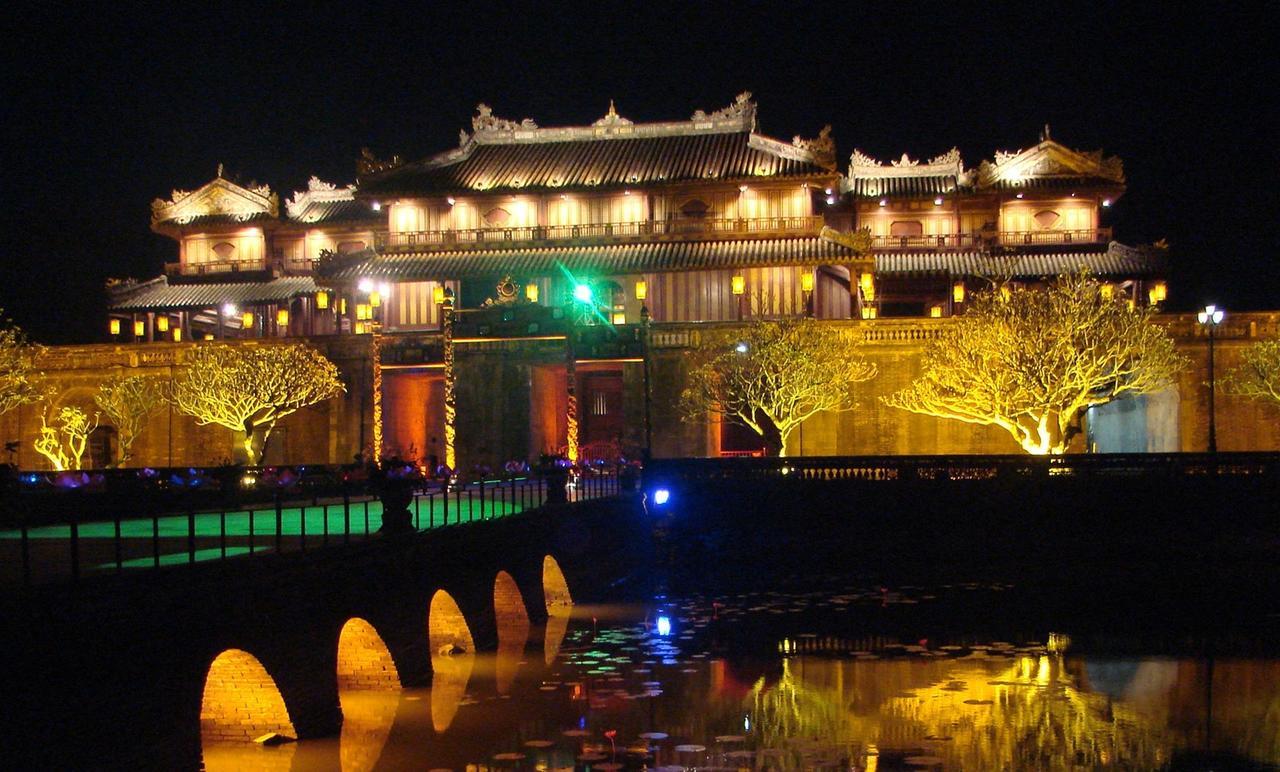 Hoang Trieu Hotel Hue Exterior foto
