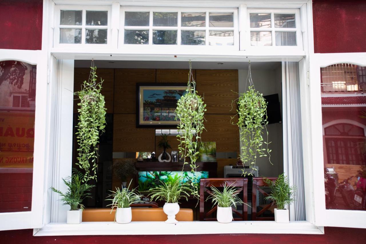 Hoang Trieu Hotel Hue Exterior foto